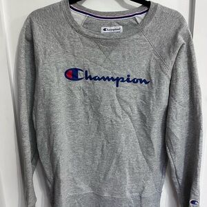 Men’s Champion Heather Gray Crewneck Sweatshirt size Small